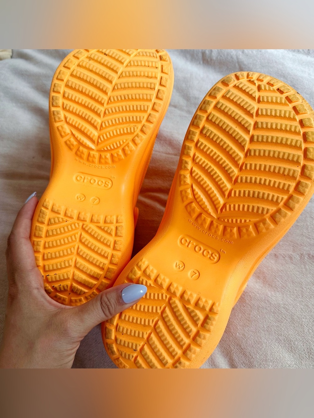 Crocs Bae clogs in orangesicle women’s 7 bright orange platform shoes literide - Picture 15 of 16
